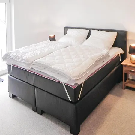 Two-bedroom In Warwerort